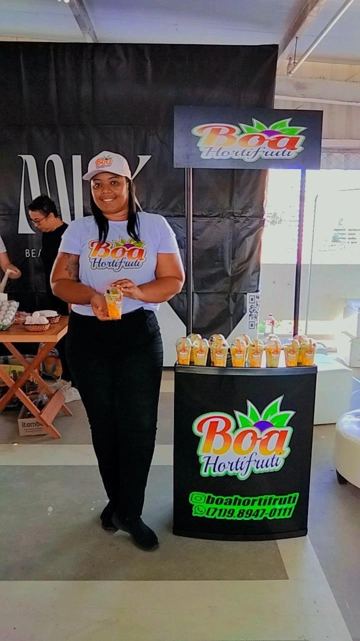 Equipe da Boa Hortifruti em ação de divulgação da marca